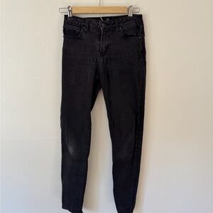 Just Black Women's Skinny Jeans - Black